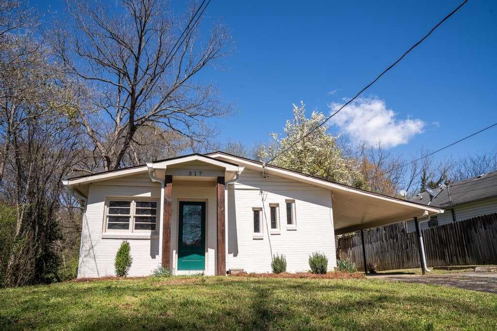 3 bedroom, 2 bathroom, 1,700 sq ft single family residence for sale at 317 Jackson Street, Cartersville, GA 30120