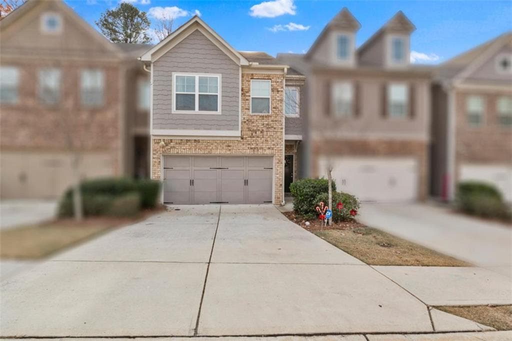 3 bedroom, 3 bathroom, 1,792 sq ft townhouse under contract at 2805 Ellis Pointe Avenue, Conyers, GA 30094