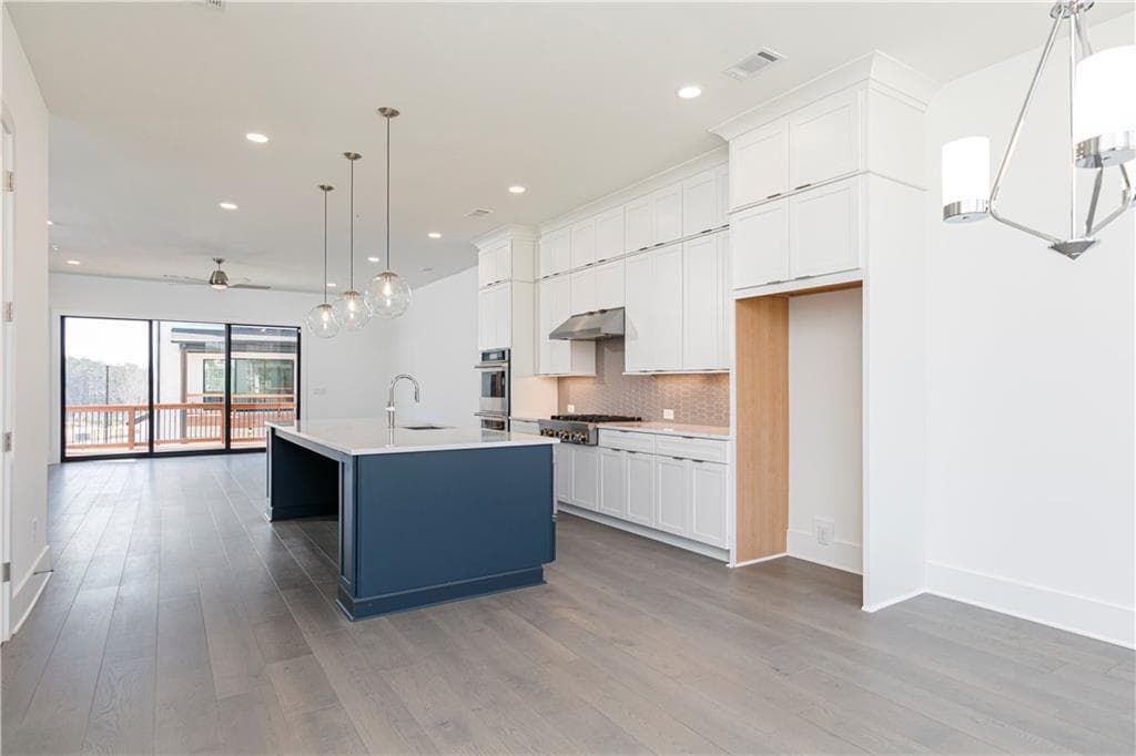 3 bedroom, 4 bathroom, 2,700 sq ft townhouse for sale at 5011 Hartwell Place, Alpharetta, GA 30009 — photo 3