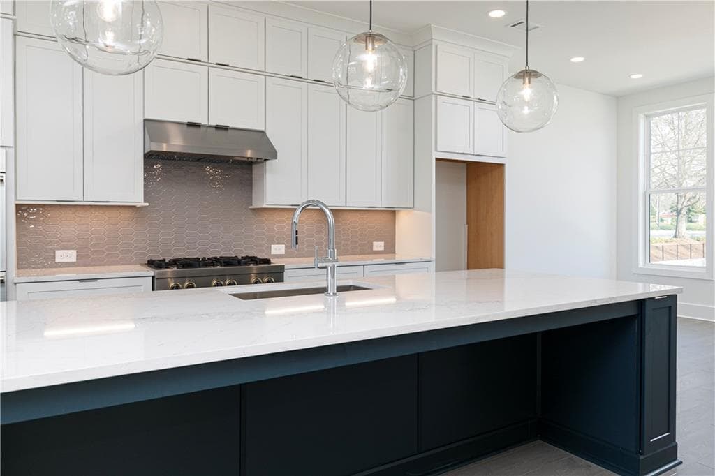 3 bedroom, 4 bathroom, 2,700 sq ft townhouse for sale at 5011 Hartwell Place, Alpharetta, GA 30009 — photo 9