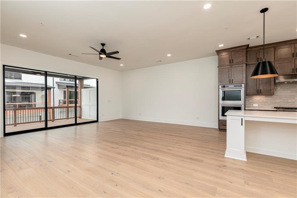 3 bedroom, 4 bathroom, 2,700 sq ft townhouse under contract at 5013 Hartwell Place, Alpharetta, GA 30009 — photo 8