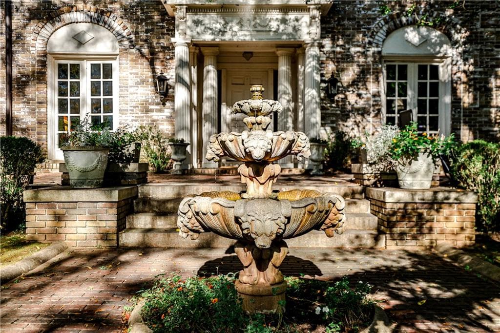 7 bedroom, 6 bathroom, 8,304 sq ft single family residence for sale at 794 Springdale Road, Atlanta, GA 30306 — photo 4