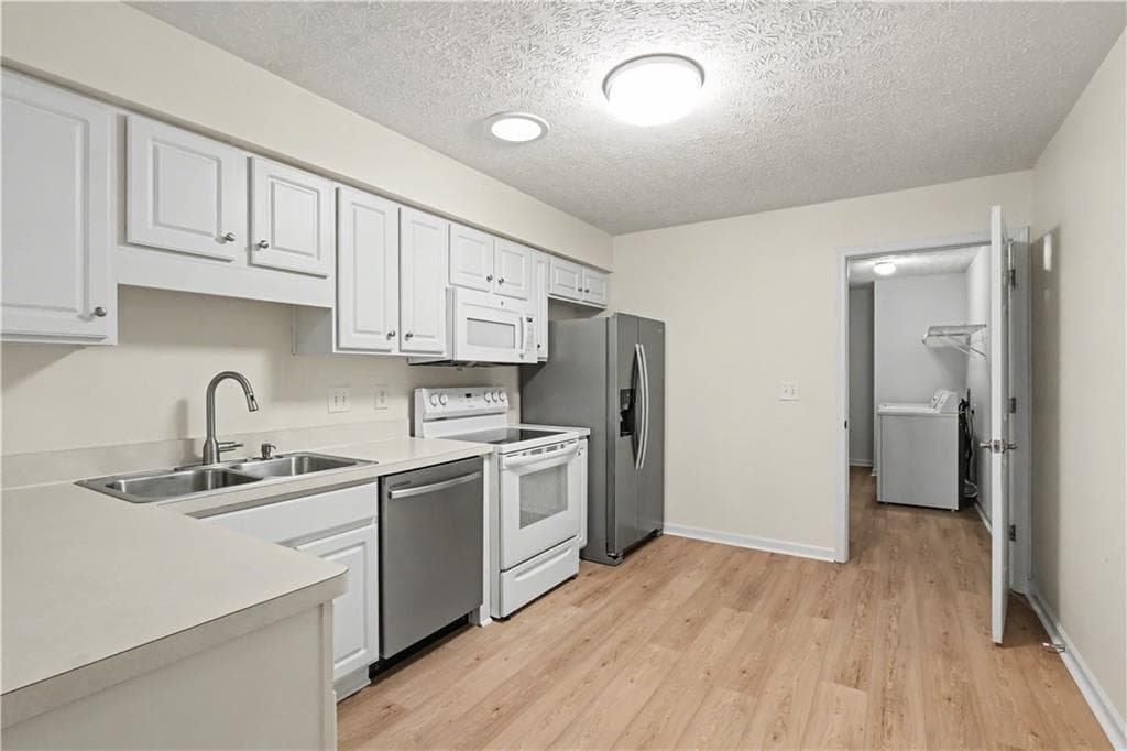 2 bedroom, 2 bathroom, 1,256 sq ft condominium for sale at 3758 NW Vineyards Lake Circle 8, Kennesaw, GA 30144 — photo 5