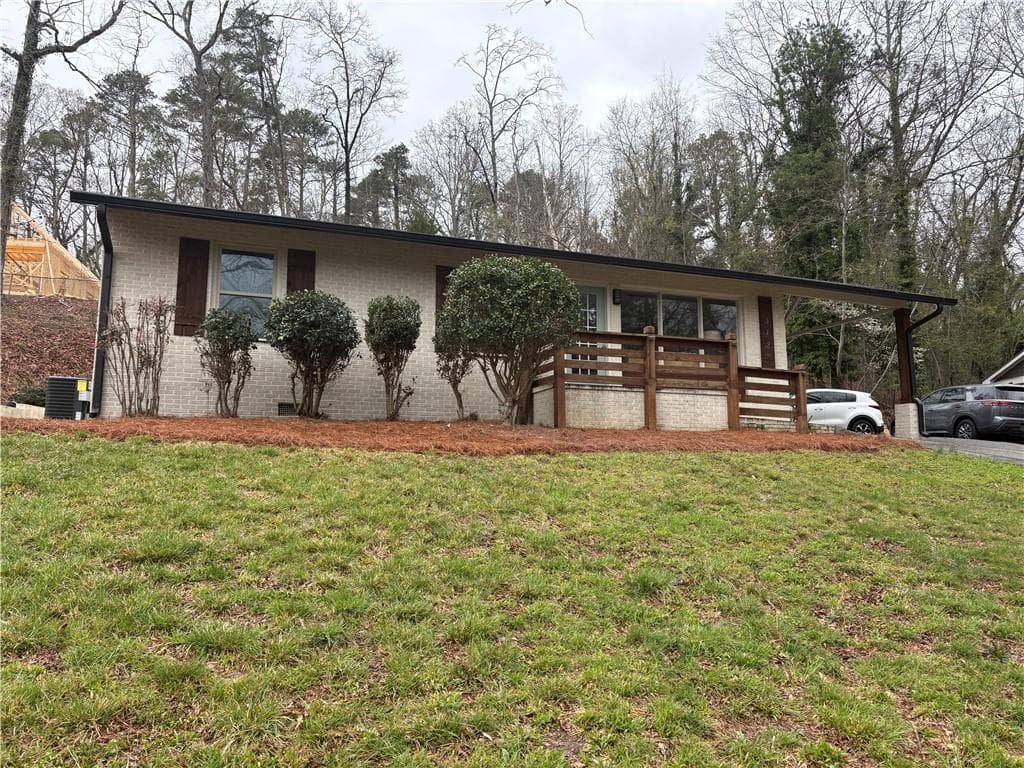 372 Oakland Drive, Gainesville, GA 30501 — most recent listing photo