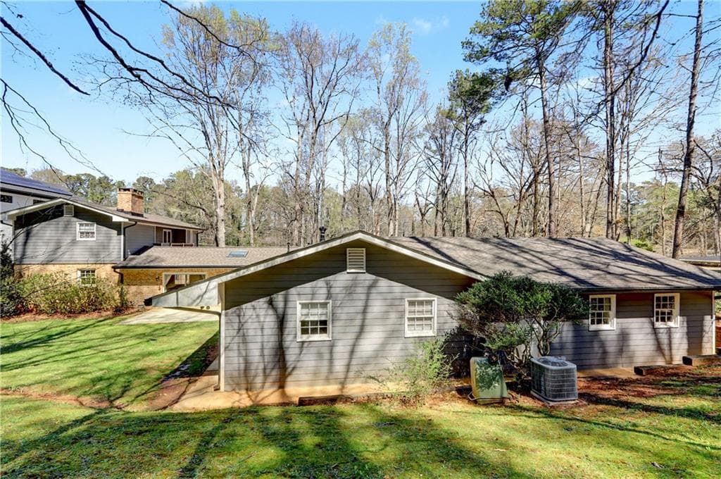 4 bedroom, 4 bathroom, 3,856 sq ft single family residence for sale at 5213 Oxbow Road, Stone Mountain, GA 30087 — photo 6