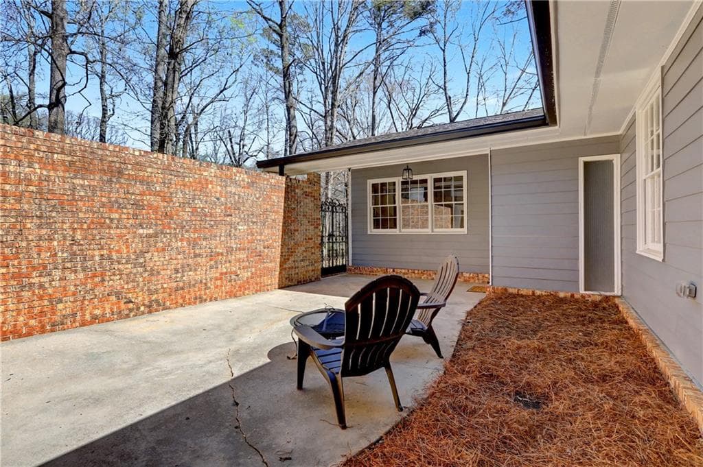 4 bedroom, 4 bathroom, 3,856 sq ft single family residence for sale at 5213 Oxbow Road, Stone Mountain, GA 30087 — photo 9