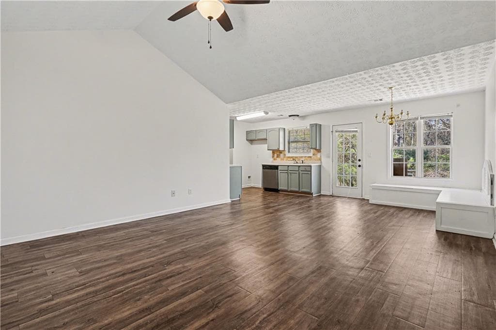 3 bedroom, 2 bathroom, 1,231 sq ft single family residence under contract at 427 Shenandoah Court, Winder, GA 30680 — photo 10