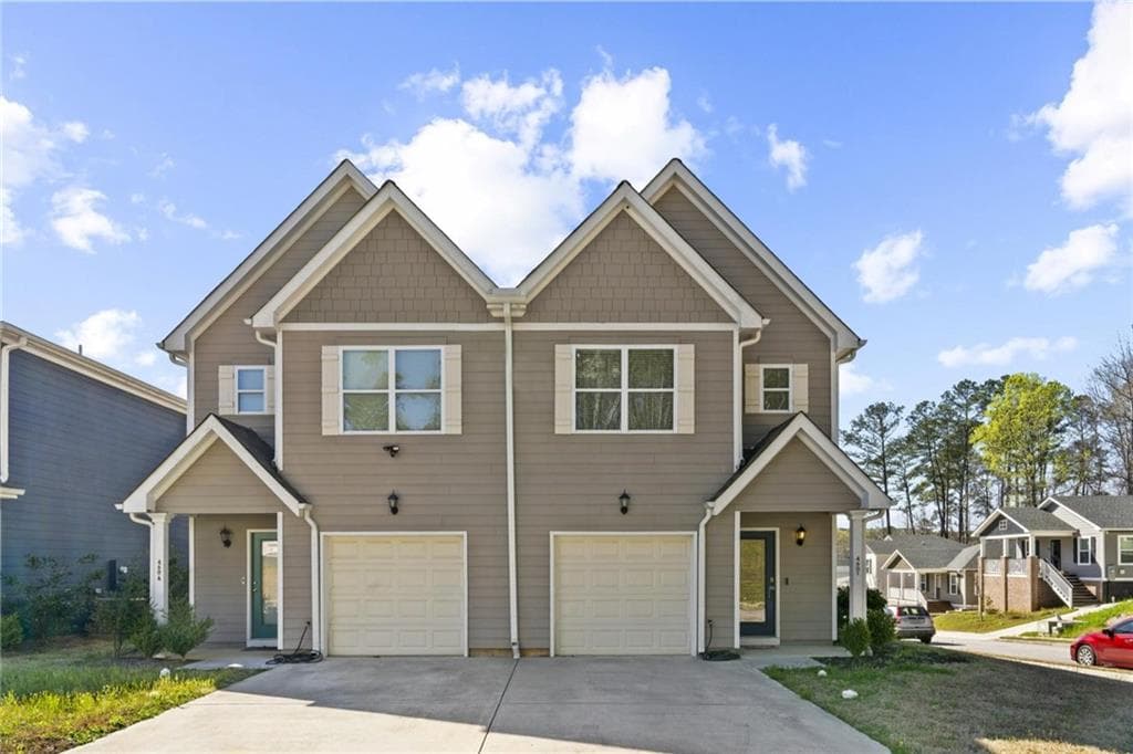 3 bedroom, 3 bathroom, 1,570 sq ft townhouse for sale at 460 Village Creek Drive B, Atlanta, GA 30354