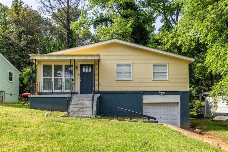 3 bedroom, 1 bathroom, 800 sq ft single family residence sold at 110 Turman Avenue, Atlanta, GA 30315