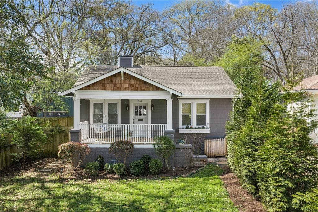 2 bedroom, 2 bathroom, 1,100 sq ft single family residence sold at 389 E Side Avenue, Atlanta, GA 30316
