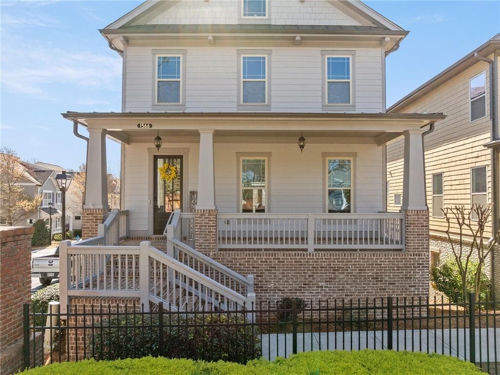 4 bedroom, 4 bathroom, 2,808 sq ft single family residence sold at 1566 Roswell Street, Smyrna, GA 30080