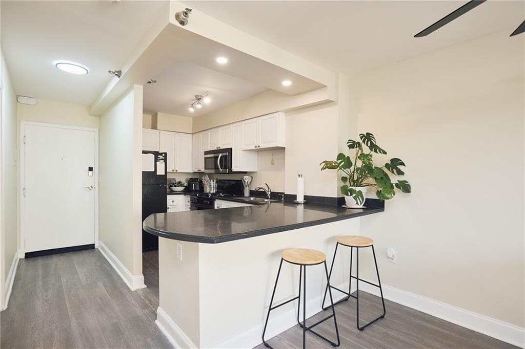 1 bathroom, 505 sq ft condominium for rent at 2479 Peachtree Road 611, Atlanta, GA 30305 for $1,600 a month — photo 4