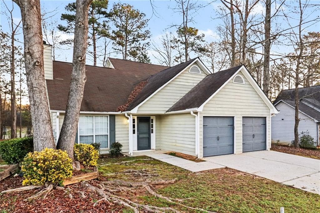 3 bedroom, 2 bathroom, 1,560 sq ft single family residence under contract at 725 River Mist Drive, Jonesboro, GA 30238 — photo 3
