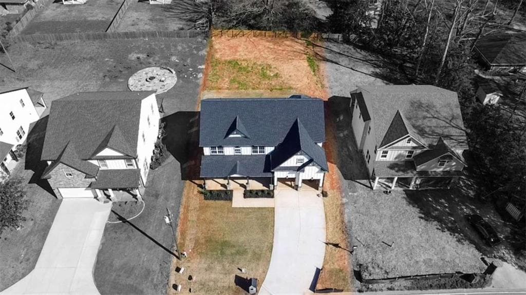 5 bedroom, 4 bathroom, 3,348 sq ft single family residence under contract at 1080 NE Eastview Road, Conyers, GA 30012 — photo 3
