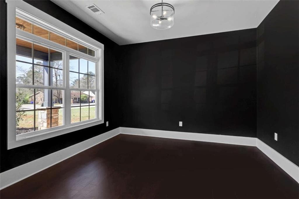 5 bedroom, 4 bathroom, 3,348 sq ft single family residence under contract at 1080 NE Eastview Road, Conyers, GA 30012 — photo 6