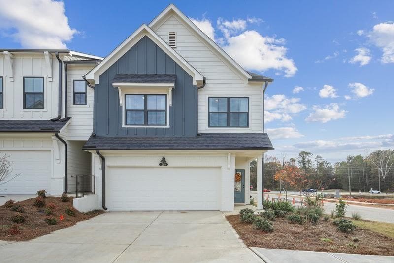 3 bedroom, 3 bathroom, 1,853 sq ft townhouse for rent at 111 Lipscomb Circle Pettit, Cartersville, GA 30121 for $2,250 a month