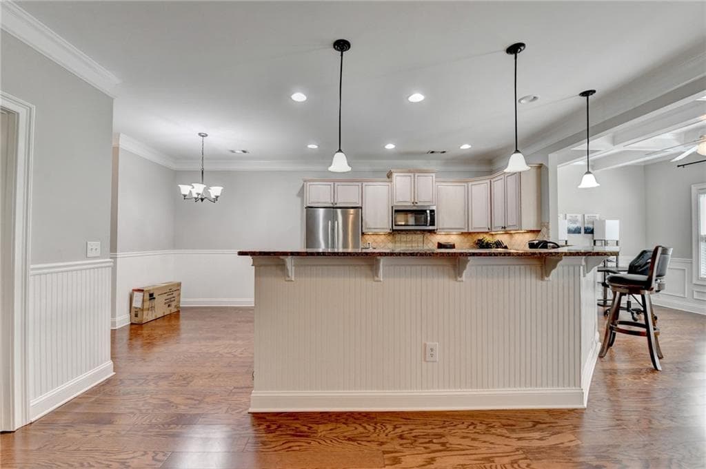3 bedroom, 3 bathroom, 1,934 sq ft townhouse for sale at 3013 Amberglen Court, Cumming, GA 30040 — photo 8
