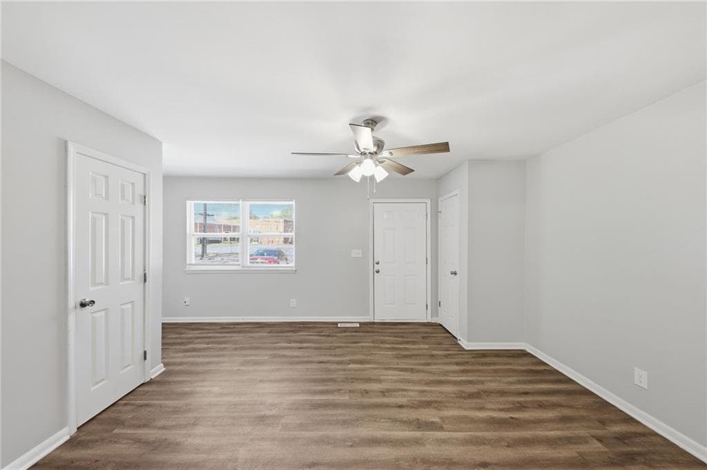 5 bedroom, 2 bathroom, 1,426 sq ft single family residence for sale at 2086 Fairburn Road, Atlanta, GA 30331 — photo 9