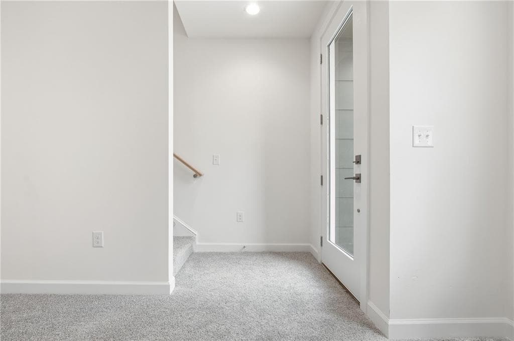 2 bedroom, 3 bathroom, 1,550 sq ft townhouse for sale at 2029 Memorial Drive 45, Atlanta, GA 30317 — photo 4