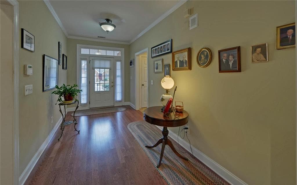 3 bedroom, 2 bathroom, 2,138 sq ft single family residence for sale at 926 Brenau Point Drive, Gainesville, GA 30501 — photo 4