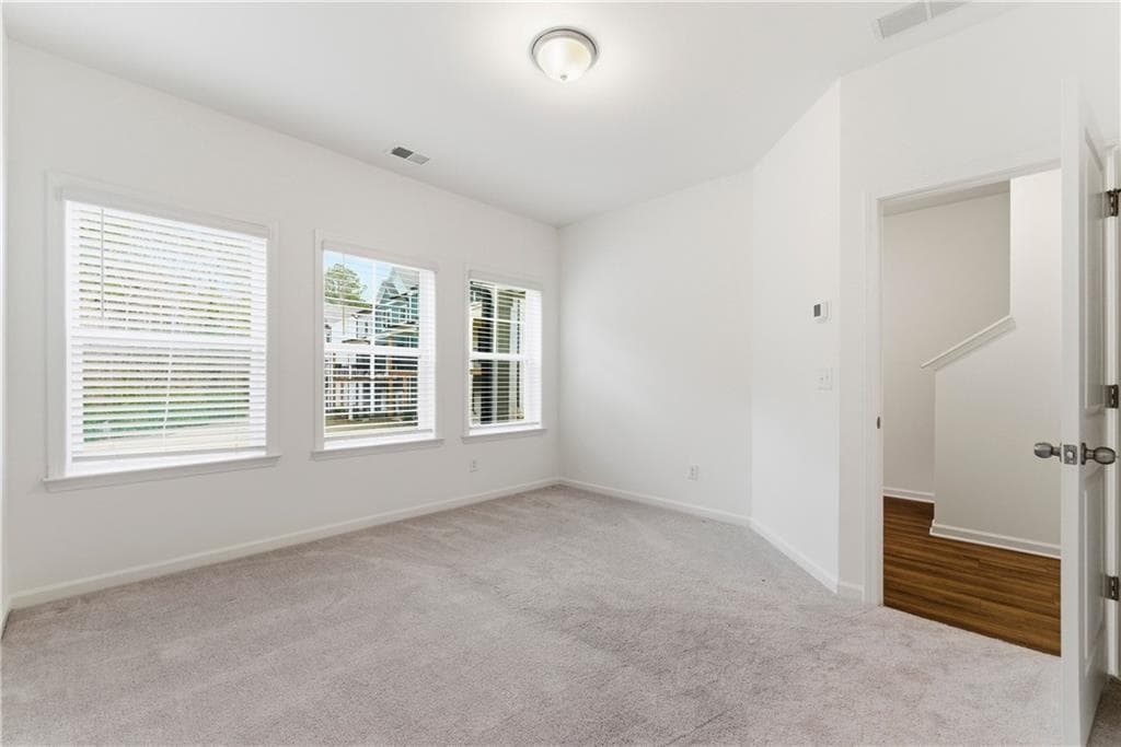 3 bedroom, 4 bathroom, 2,001 sq ft townhouse for sale at 1621 Avery Way, Tucker, GA 30084 — photo 4