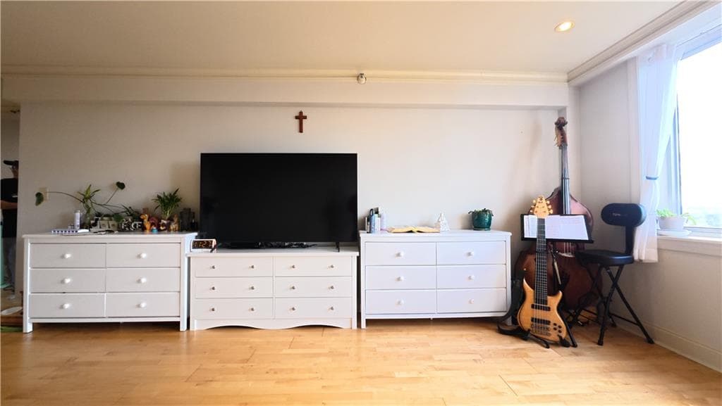 1 bedroom, 1 bathroom, 837 sq ft condominium for sale at 2479 Peachtree Road 1306, Atlanta, GA 30305 — photo 4