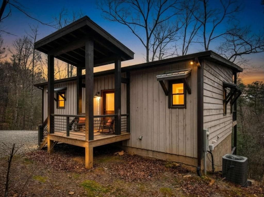3 bedroom, 4 bathroom, 2,080 sq ft single family residence for sale at 171 Cohutta Overlook Lane, Blue Ridge, GA 30513 — photo 3