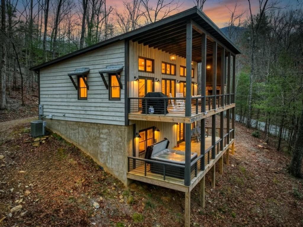 3 bedroom, 4 bathroom, 2,080 sq ft single family residence for sale at 171 Cohutta Overlook Lane, Blue Ridge, GA 30513 — photo 4