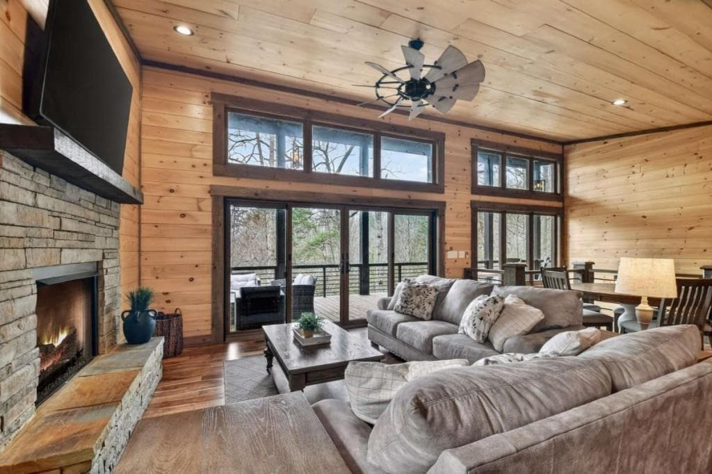 3 bedroom, 4 bathroom, 2,080 sq ft single family residence for sale at 171 Cohutta Overlook Lane, Blue Ridge, GA 30513 — photo 6