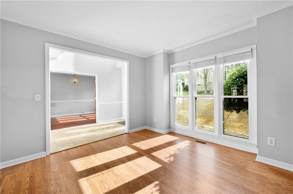6 bedroom, 4 bathroom, 4,070 sq ft single family residence for sale at 855 River Overlook Drive, Lawrenceville, GA 30043 — photo 6