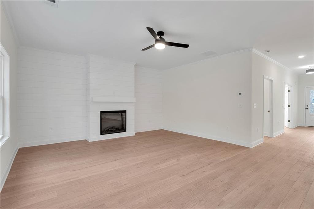5 bedroom, 3 bathroom, 2,800 sq ft single family residence for sale at 1111 Falkirk Lane, Stone Mountain, GA 30087 — photo 5