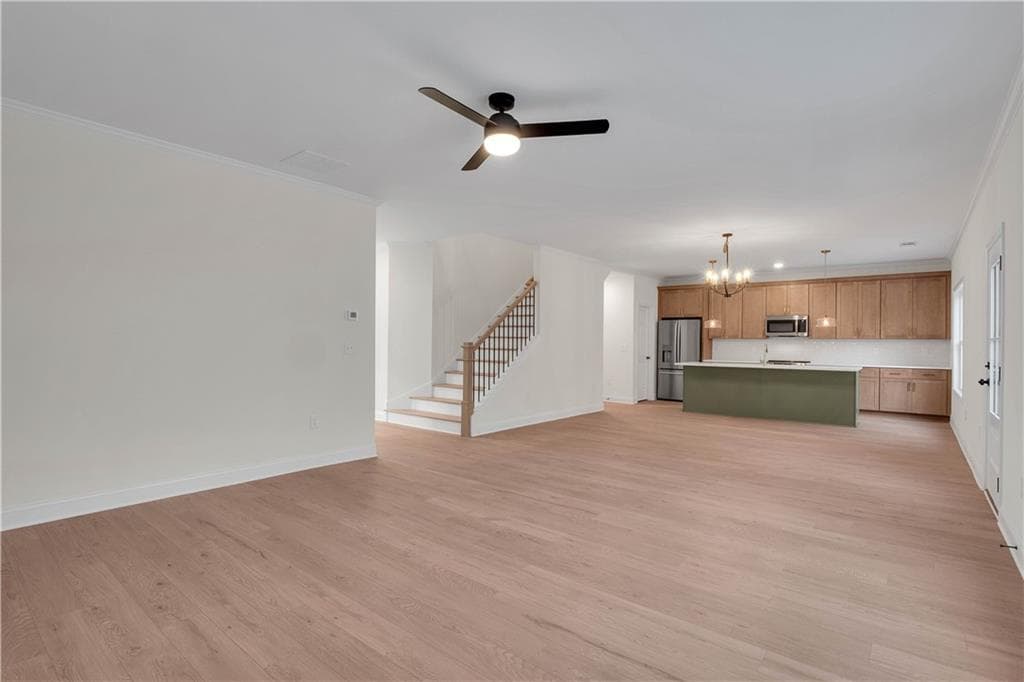 5 bedroom, 3 bathroom, 2,800 sq ft single family residence for sale at 1111 Falkirk Lane, Stone Mountain, GA 30087 — photo 7