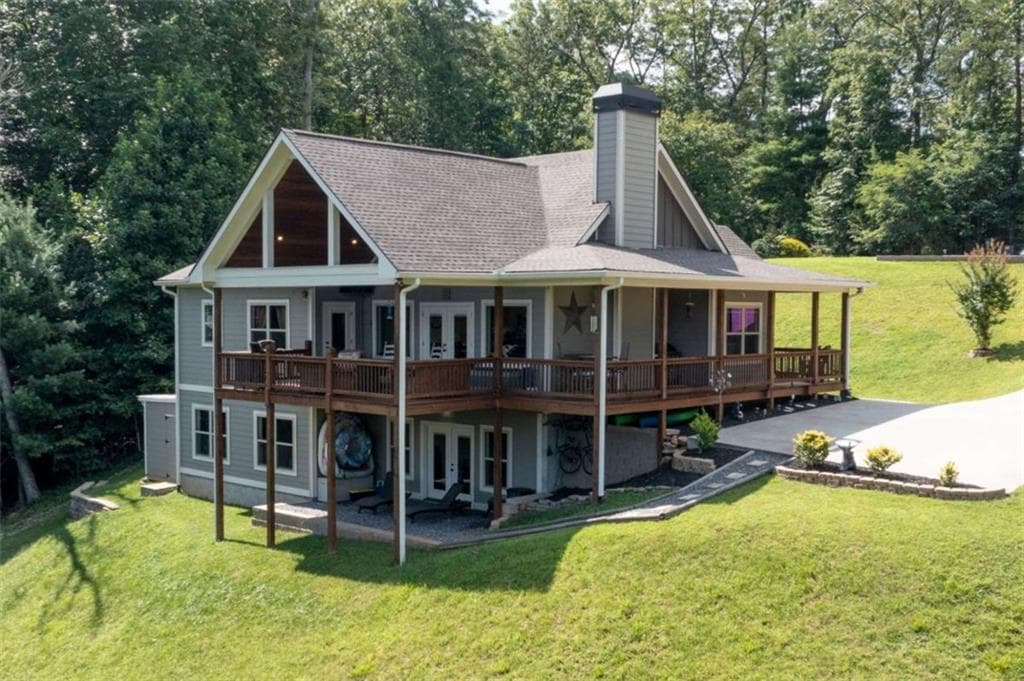 4 bedroom, 3 bathroom, 2,776 sq ft single family residence for sale at 2079 Gallatin Road, Young Harris, GA 30582 — photo 2