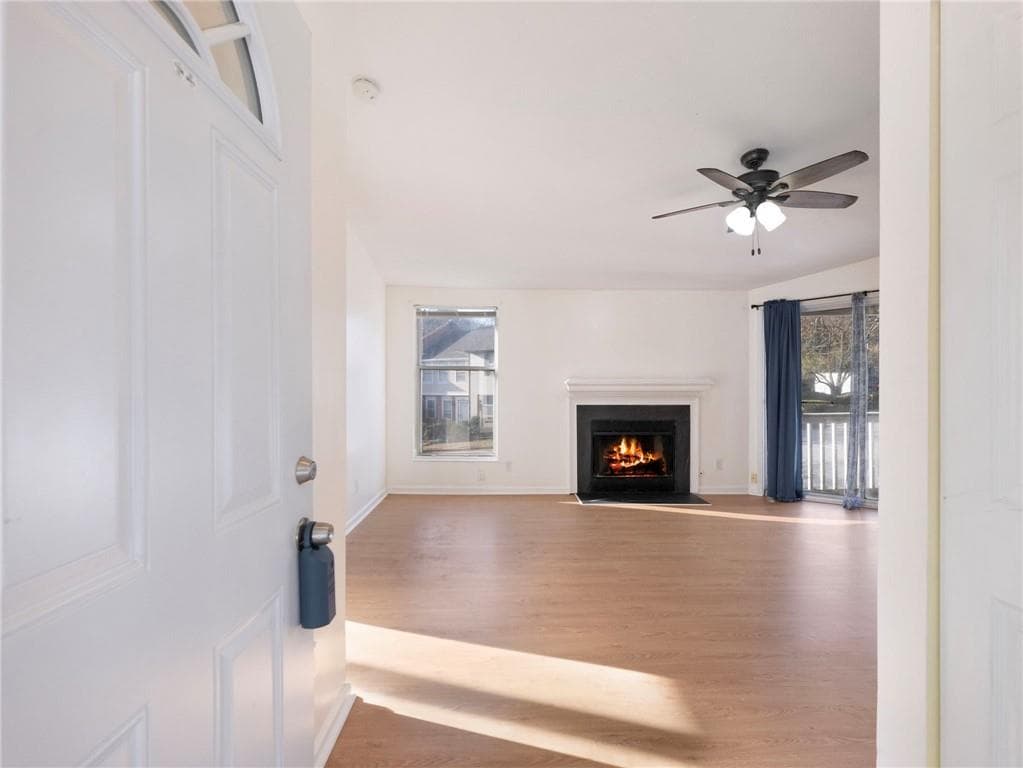 2 bedroom, 2 bathroom, 1,041 sq ft condominium for sale at 6397 Wedgewood Trace, Tucker, GA 30084 — photo 2