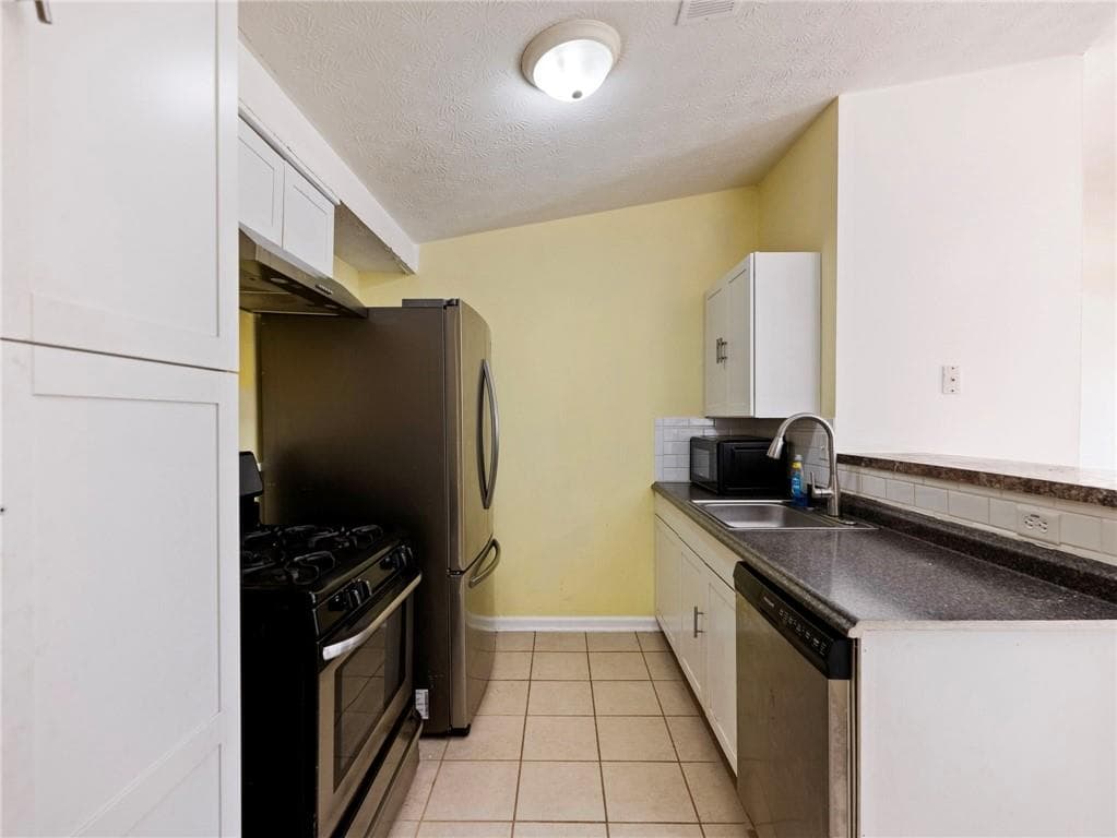 2 bedroom, 2 bathroom, 1,041 sq ft condominium for sale at 6397 Wedgewood Trace, Tucker, GA 30084 — photo 7