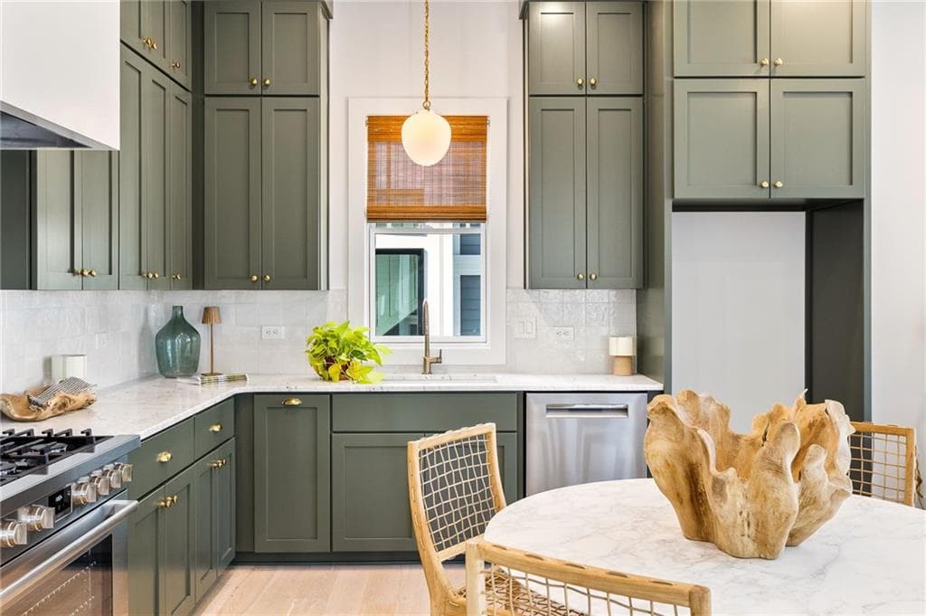 3 bedroom, 4 bathroom, 1,813 sq ft single family residence for sale at 11859 Serenbe Lane, Chattahoochee Hills, GA 30268 — photo 6