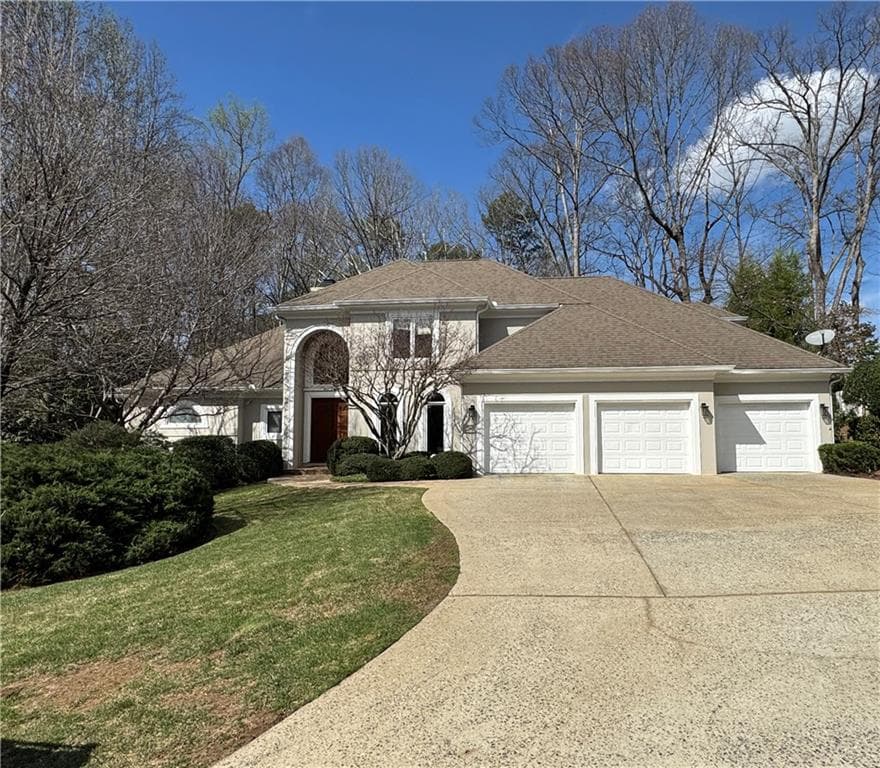 5 bedroom, 6 bathroom, 3,940 sq ft single family residence sold at 860 Carlton Ridge, Atlanta, GA 30342