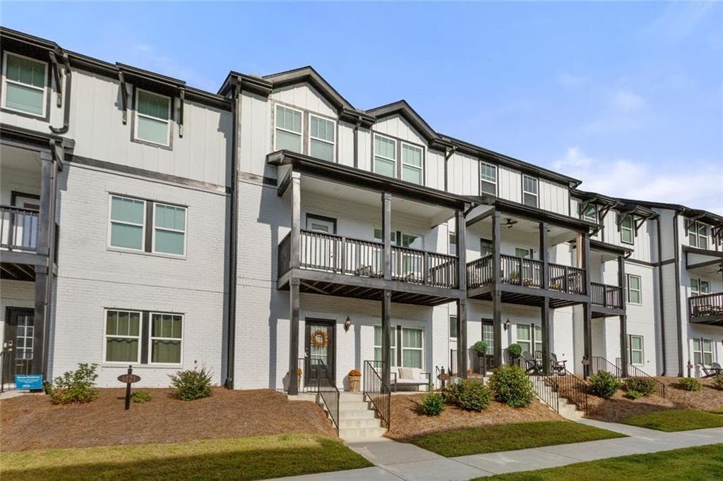 6117 Ogeechee Road, Smyrna, GA 30126 — most recent listing photo