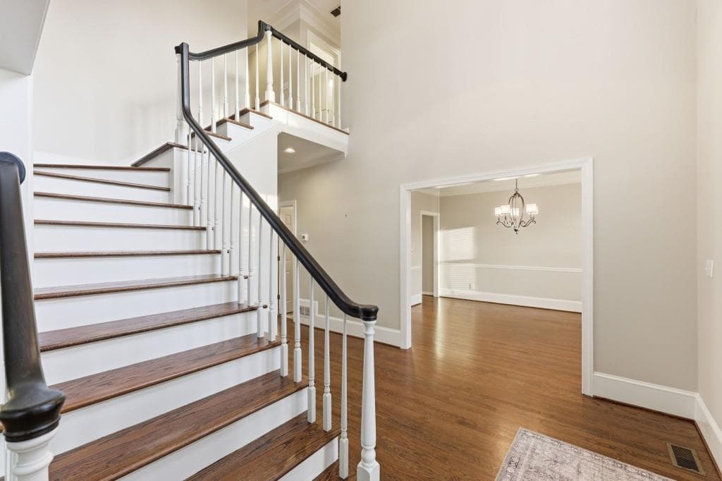 4 bedroom, 3 bathroom, 2,820 sq ft single family residence for sale at 711 Chattahoochee Place, Gainesville, GA 30506 — photo 7