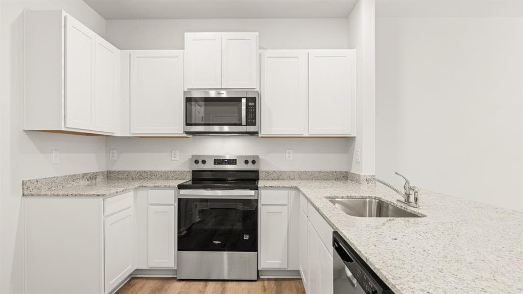 3 bedroom, 3 bathroom, 1,508 sq ft townhouse for sale at 2004 Roseleigh Drive, Douglasville, GA 30134 — photo 9
