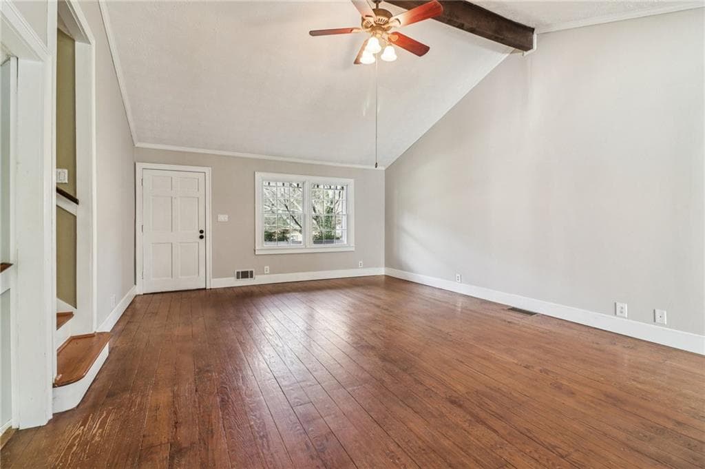 3 bedroom, 2 bathroom, 1,933 sq ft single family residence under contract at 2844 Jordan Woods Drive, Lawrenceville, GA 30044 — photo 3