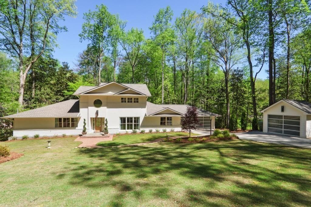 5 bedroom, 5 bathroom, 5,000 sq ft single family residence for rent at 1007 Somerset Drive, Atlanta, GA 30327 for $20,000 a month