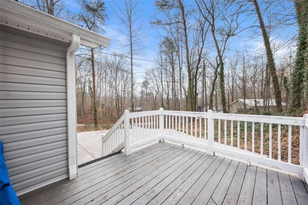 3 bedroom, 2 bathroom, 1,440 sq ft single family residence under contract at 261 Silver Fox Drive, Dawsonville, GA 30534 — photo 3