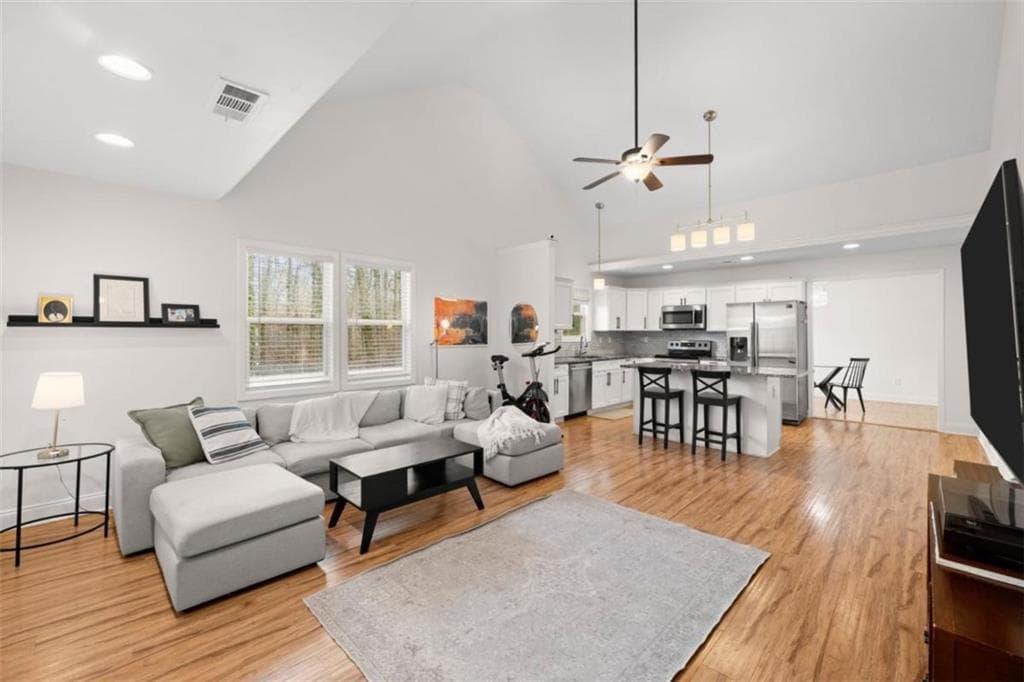 3 bedroom, 2 bathroom, 1,440 sq ft single family residence under contract at 261 Silver Fox Drive, Dawsonville, GA 30534 — photo 7