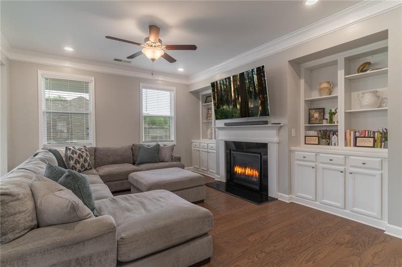 5 bedroom, 4 bathroom, 5,132 sq ft single family residence for sale at 301 Cochin Drive, Woodstock, GA 30188 — photo 3