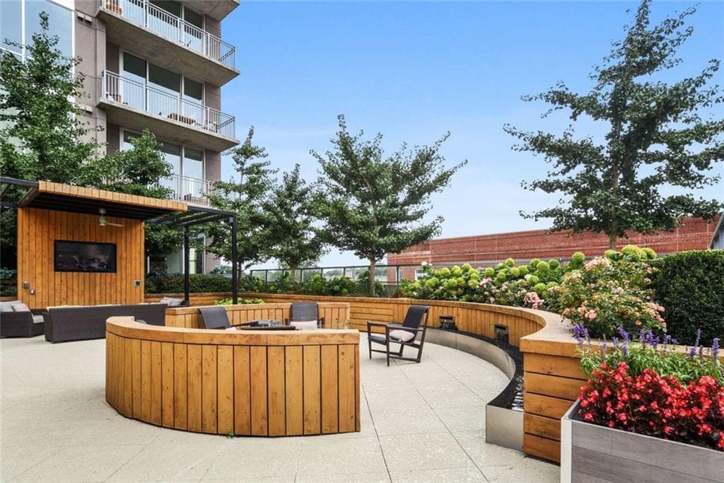 2 bedroom, 3 bathroom, 1,175 sq ft condominium for rent at 205 12th Street 03, Atlanta, GA 30309 for $6,500 a month — photo 3