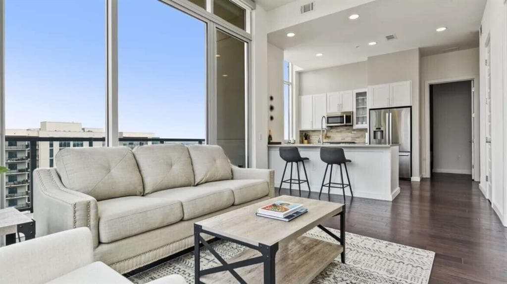 2 bedroom, 3 bathroom, 1,175 sq ft condominium for rent at 205 12th Street 03, Atlanta, GA 30309 for $6,500 a month — photo 8
