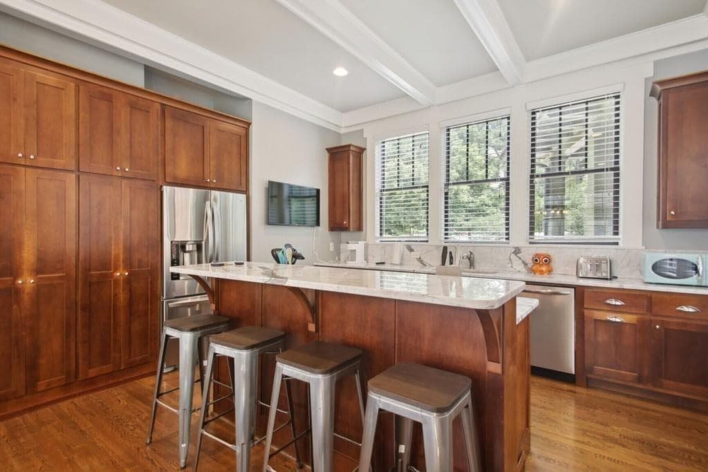 3 bedroom, 4 bathroom, 1,910 sq ft single family residence for rent at 519 N Highland Avenue, Atlanta, GA 30307 for $6,500 a month — photo 9