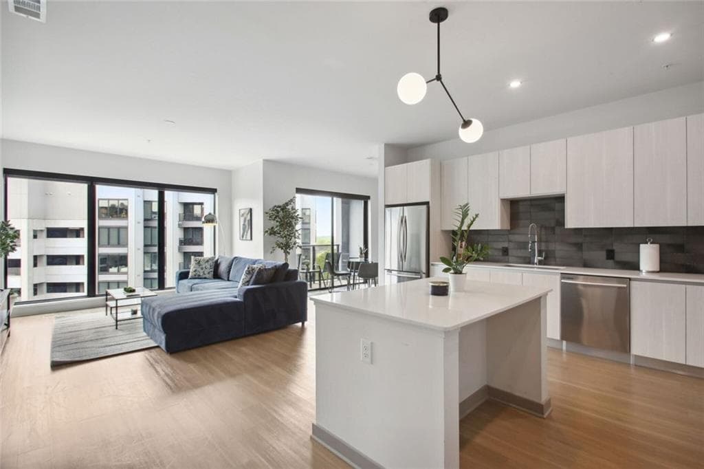 2 bedroom, 2 bathroom, 1,410 sq ft apartment for rent at 1050 Howell Mill Road 02, Atlanta, GA 30318 for $5,850 a month — photo 2