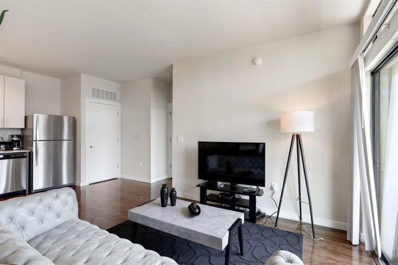 2 bedroom, 2 bathroom, 1,132 sq ft apartment for rent at 299 North Highland Avenue 3041, Atlanta, GA 30307 for $4,750 a month — photo 4